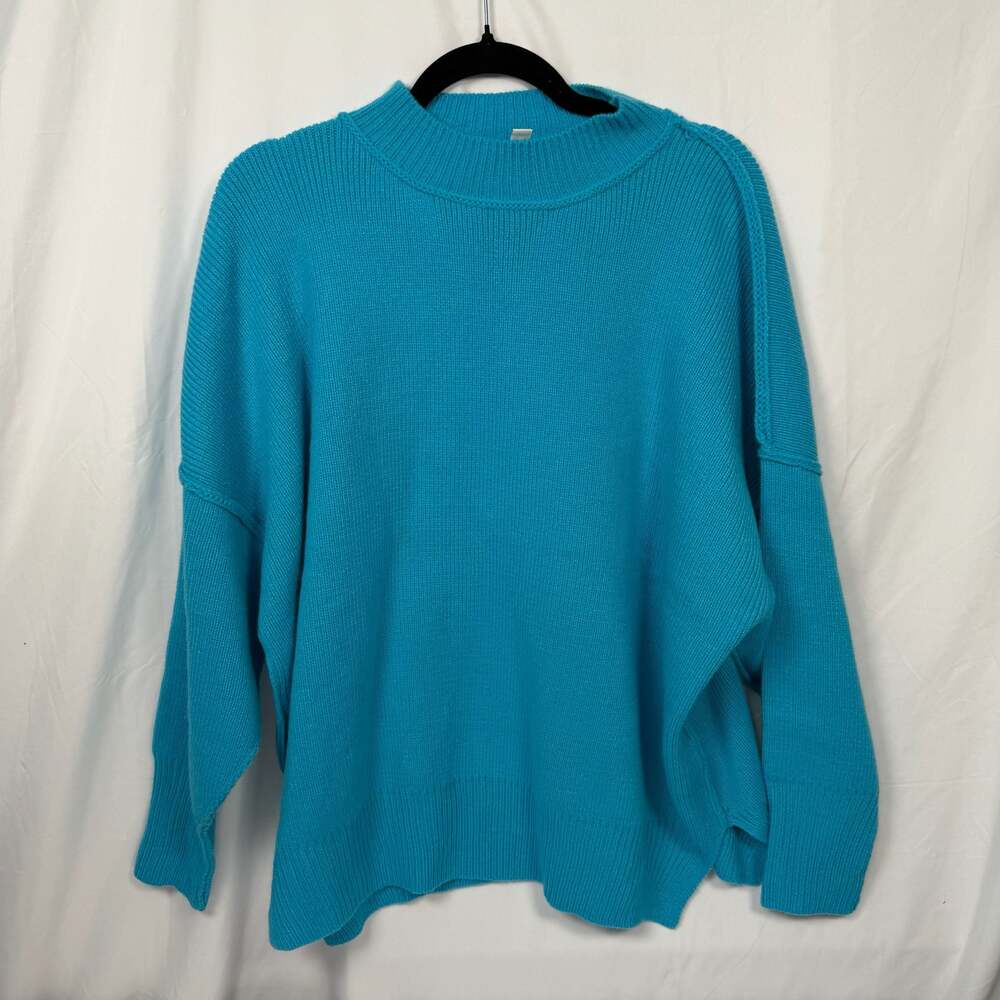 SHE + SKY Ribbed Oversized Side-Slit Knit Sweater in Turquoise